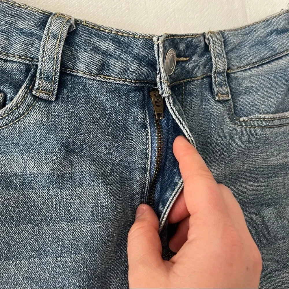 STREETWEAR SOCIETY Boho Pom Pom Mom Jean High Waisted Denim Shorts